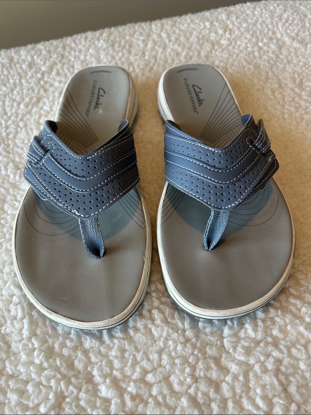 Women’s Clarks Gray Blue Thong Sandals - Casual Flip Flops